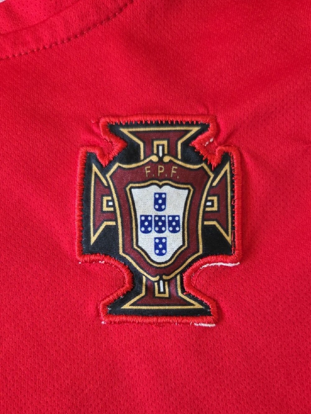 Portugal Red & Green Kids Soccer Jersey with Number 7 - Picture 4 of 5